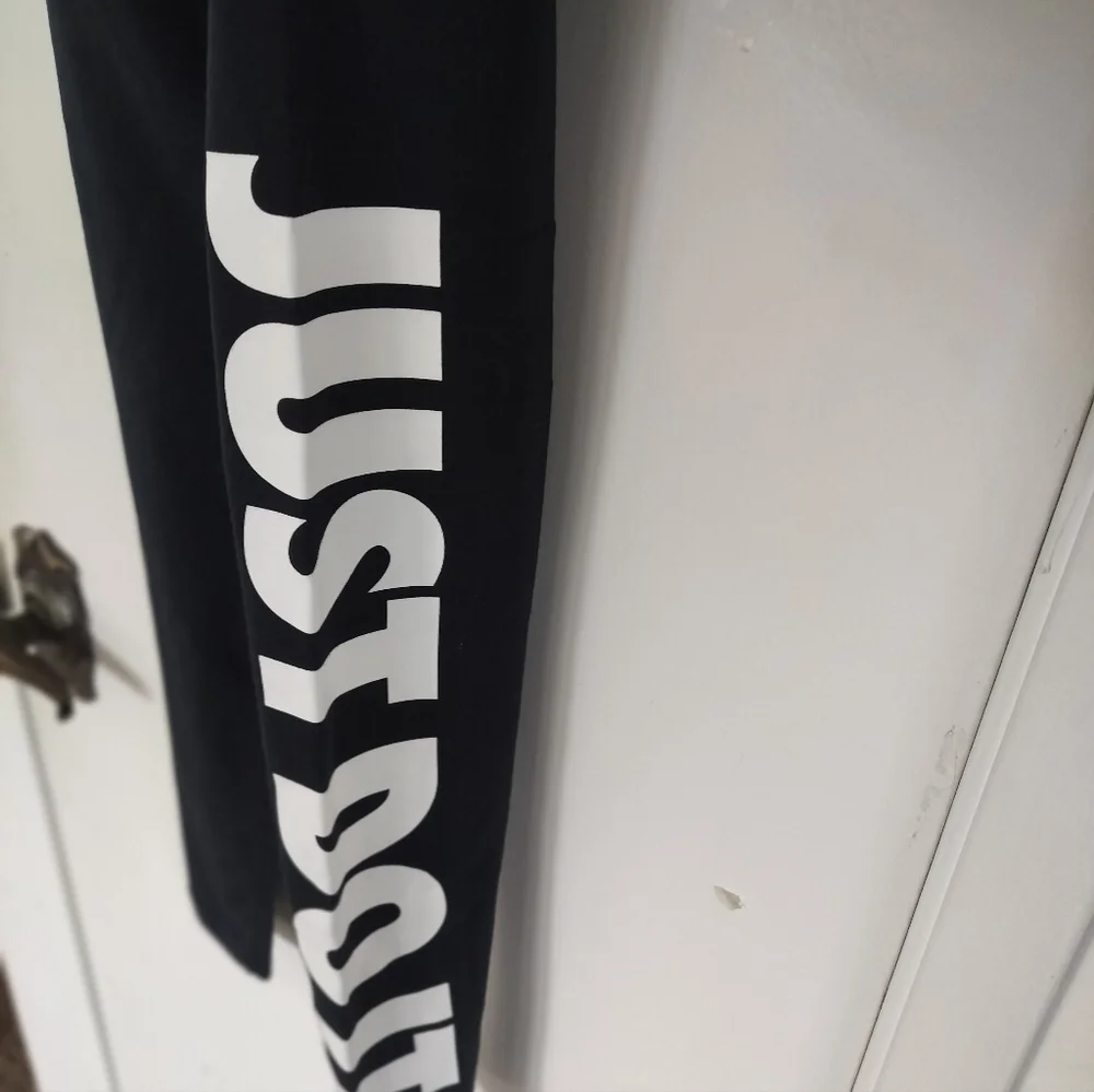 Nike Size Small Leggings Black With White Logo